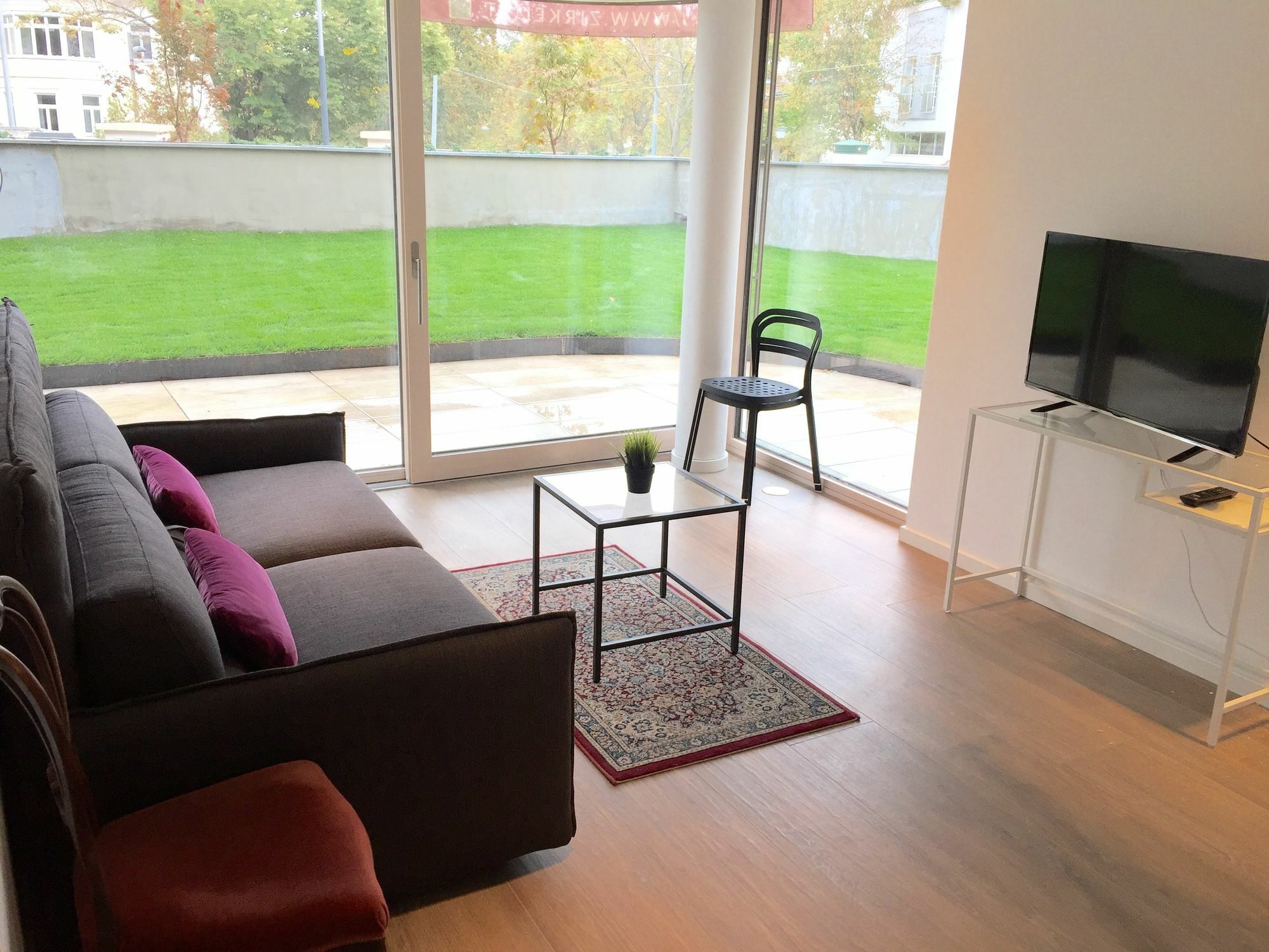 Vienna Garden Residence Bagian luar foto